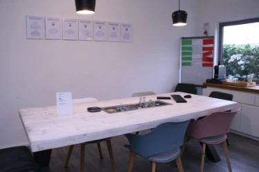 Besprechungsraum bei ELEPART — Kundenaufnahme